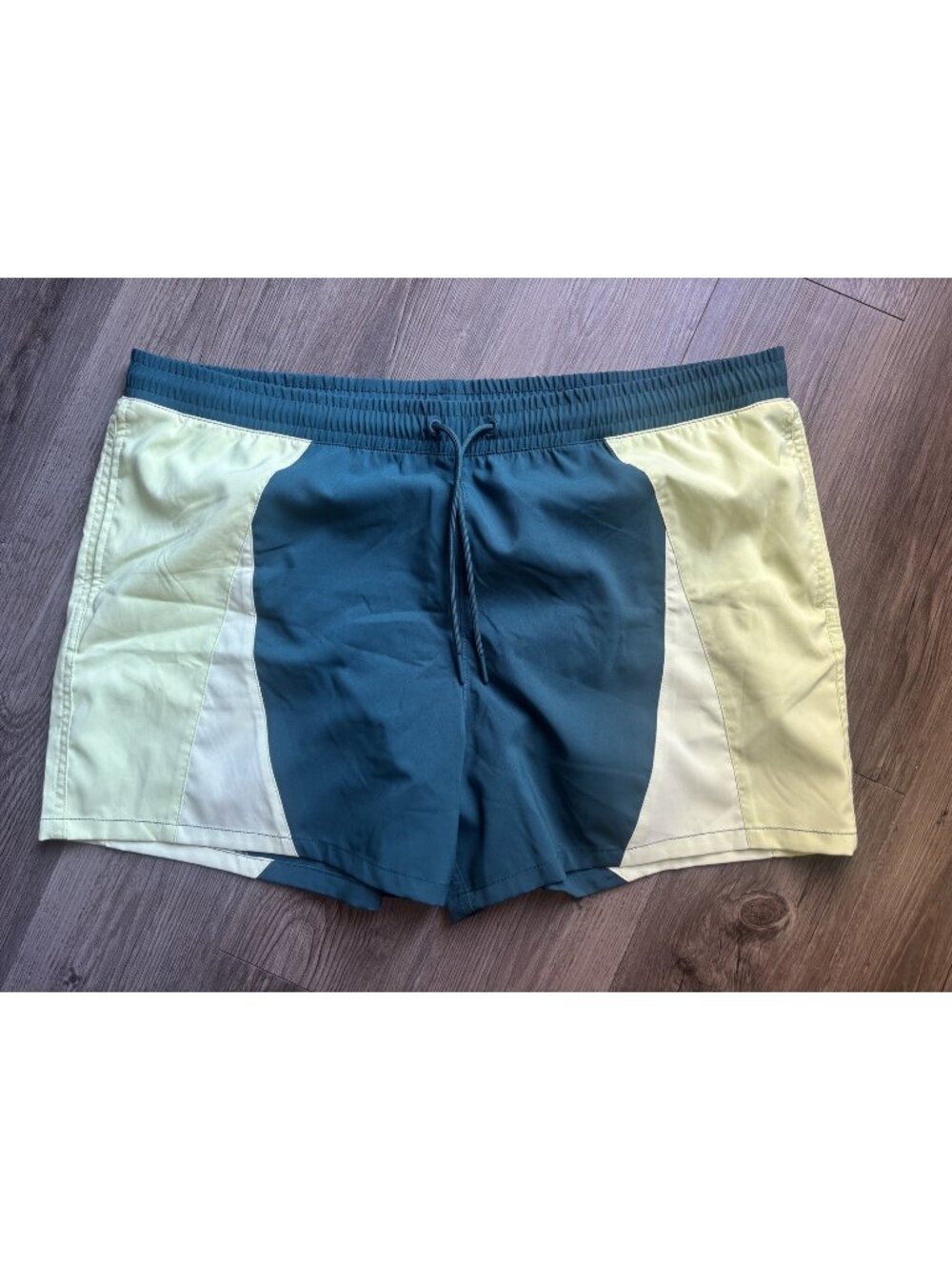 NWT Gilly Hicks Hollister Green Yellow Swim Trunks With Liner Sz XXL